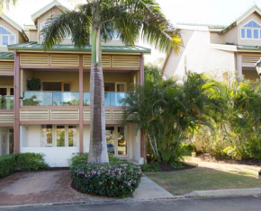Luxury 3-Bed Villa St James near Beach & Gym